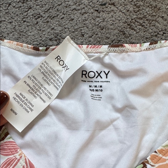 NWT Roxy Bathing Suit Top - Picture 4 of 5